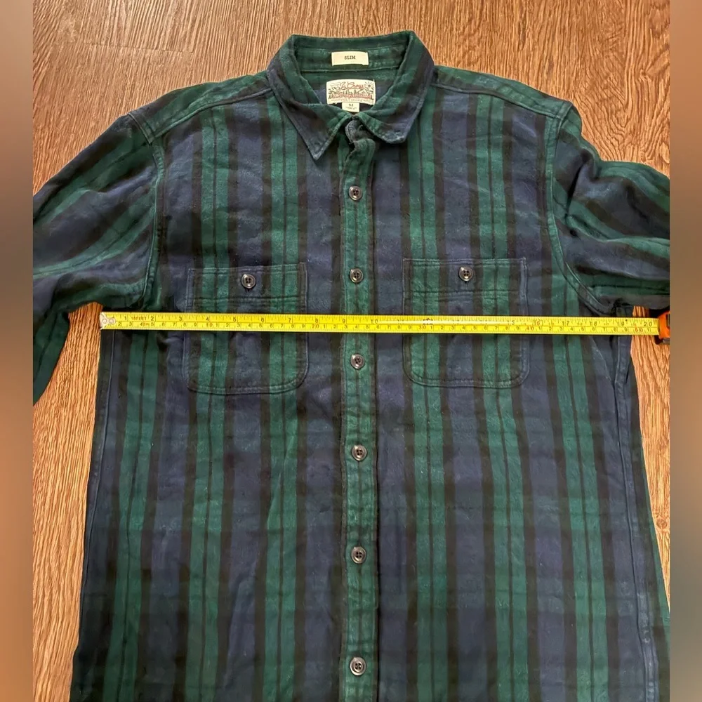 J. Crew Men's Green & Navy Slim Midweight Flannel Shirt in Watch Tartan - Size M